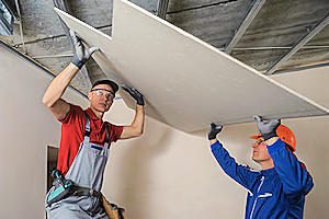 10 Étapes à suivre pour poser un plafond correctement à Saint-Illide